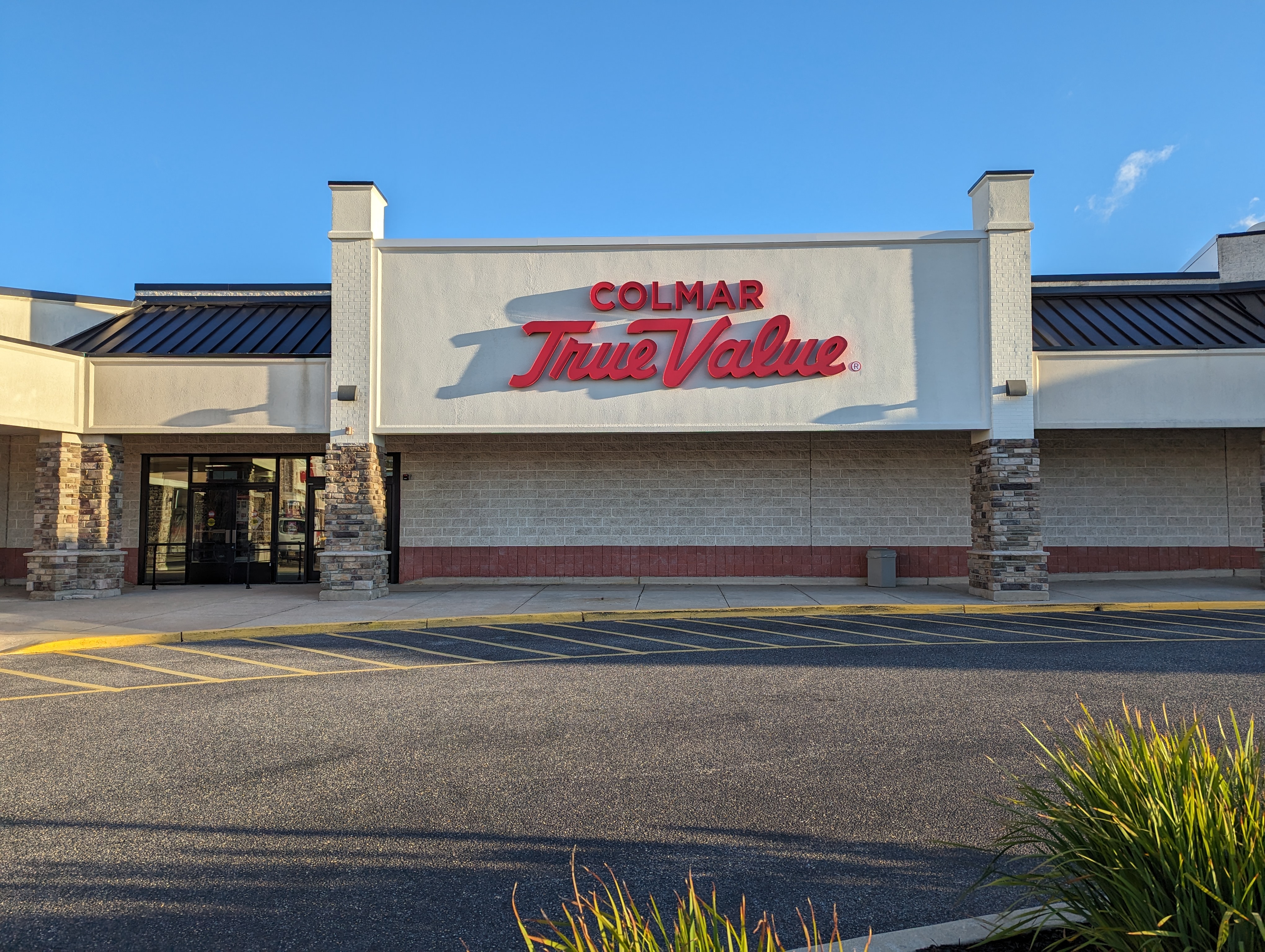 Facade - cape-may-true-value